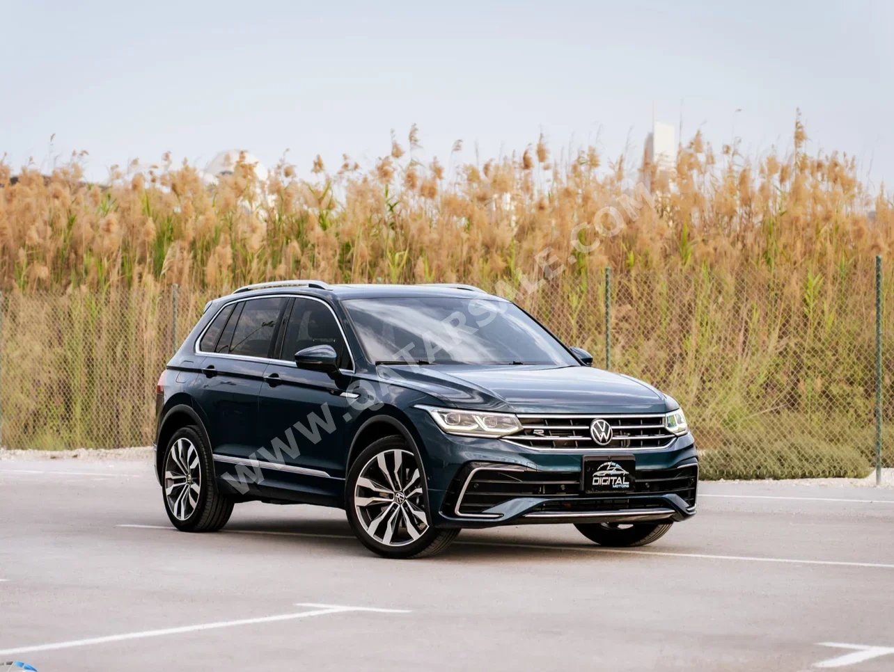 Volkswagen  Tiguan  R-Line  2023  Automatic  41,000 Km  4 Cylinder  Four Wheel Drive (4WD)  SUV  Blue  With Warranty