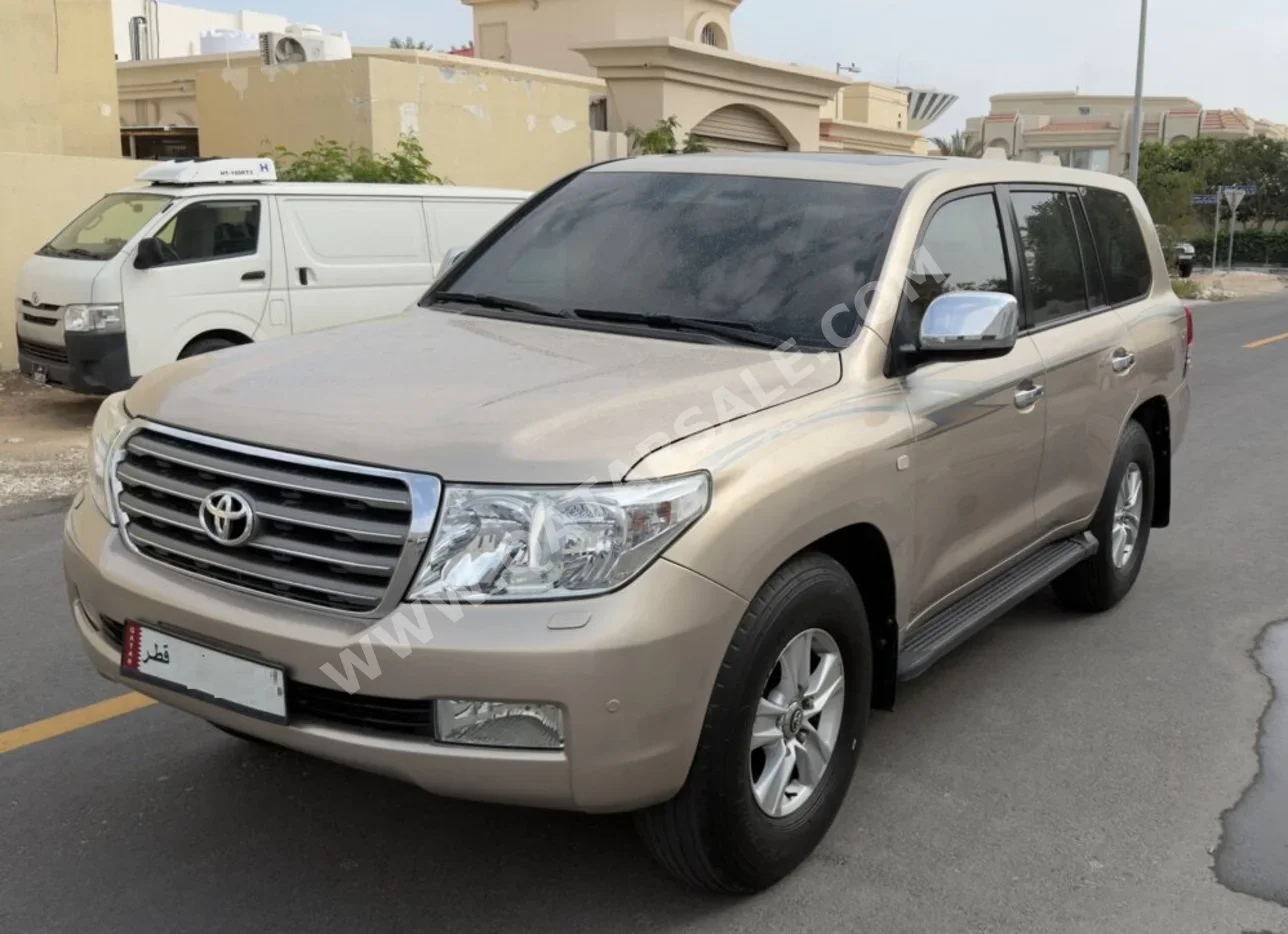 Toyota Land Cruiser VXR 2008 Automatic 428,102 Km 8 Cylinder Four Wheel Drive (4WD) SUV Gold
