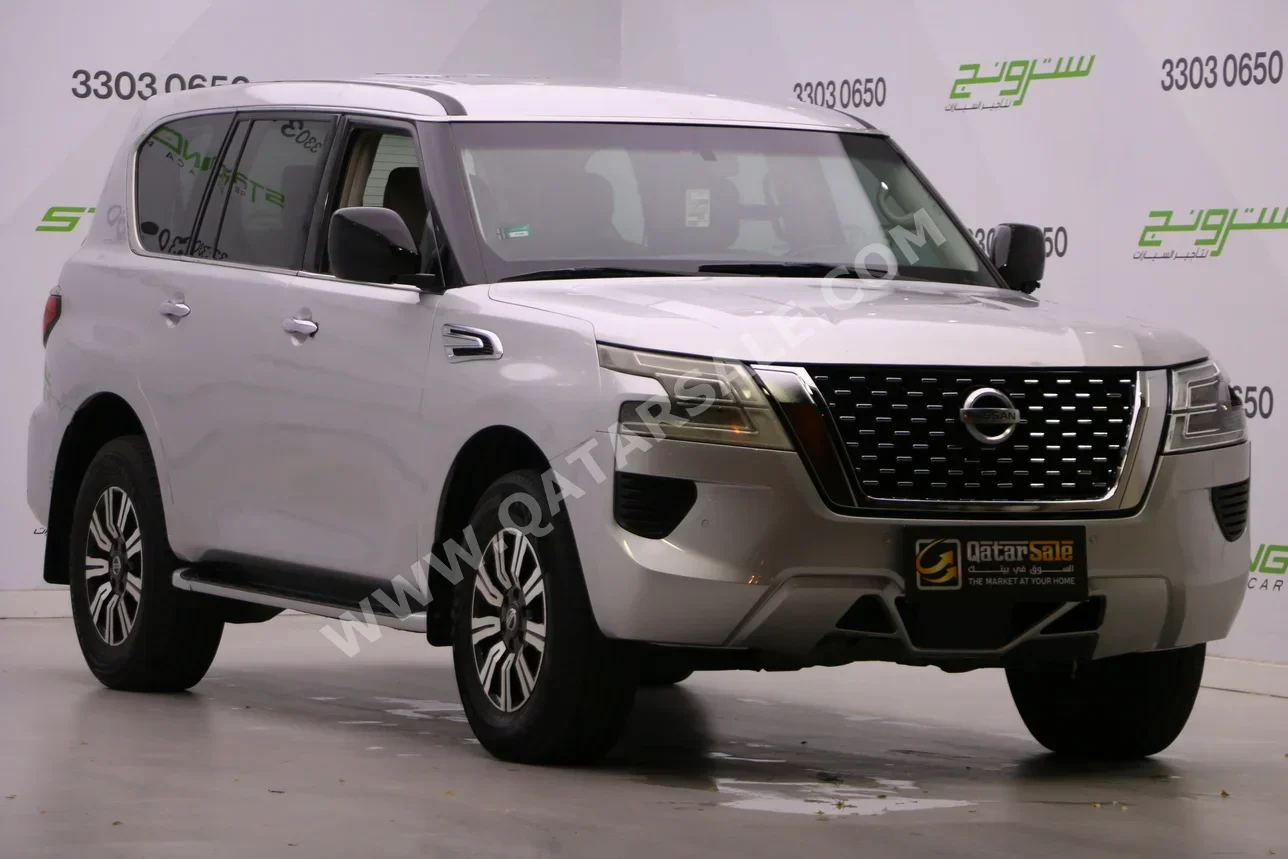 نيسان  باترول  أكس أي  2014  اوتوماتيك  500,000 كم  6 سلندر  دفع رباعي  اس يو في  فضي