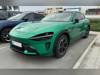 Xiaomi  YU7  Base  2025  Automatic  0 Km  0 Cylinder  All Wheel Drive (AWD)  SUV  Green