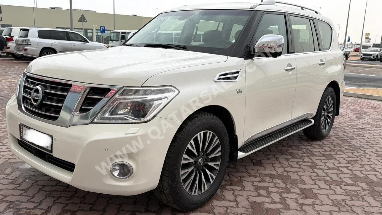 Nissan  Patrol  Platinum  2016  Automatic  230,000 Km  8 Cylinder  Four Wheel Drive (4WD)  SUV  White