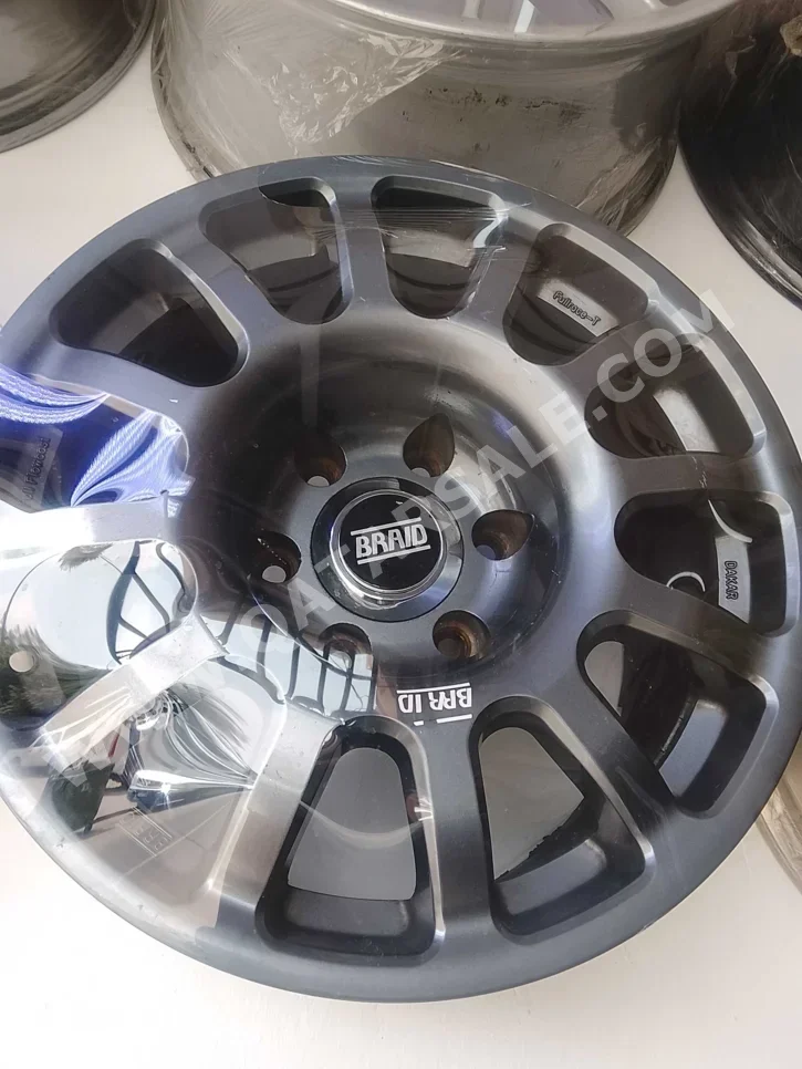 رنقات العجلات بريد \ 17 بوصة 2022 4 6