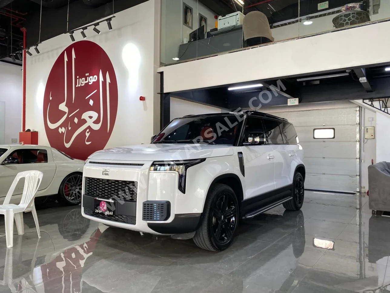 Rox Motor Jishi 01 VIP 2025 Automatic 17,000 Km 4 Cylinder Four Wheel Drive (4WD) SUV White