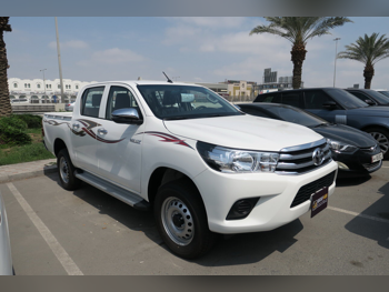 Toyota  Hilux  2026  Automatic  0 Km  4 Cylinder  Four Wheel Drive (4WD)  Pick Up  White  With Warranty