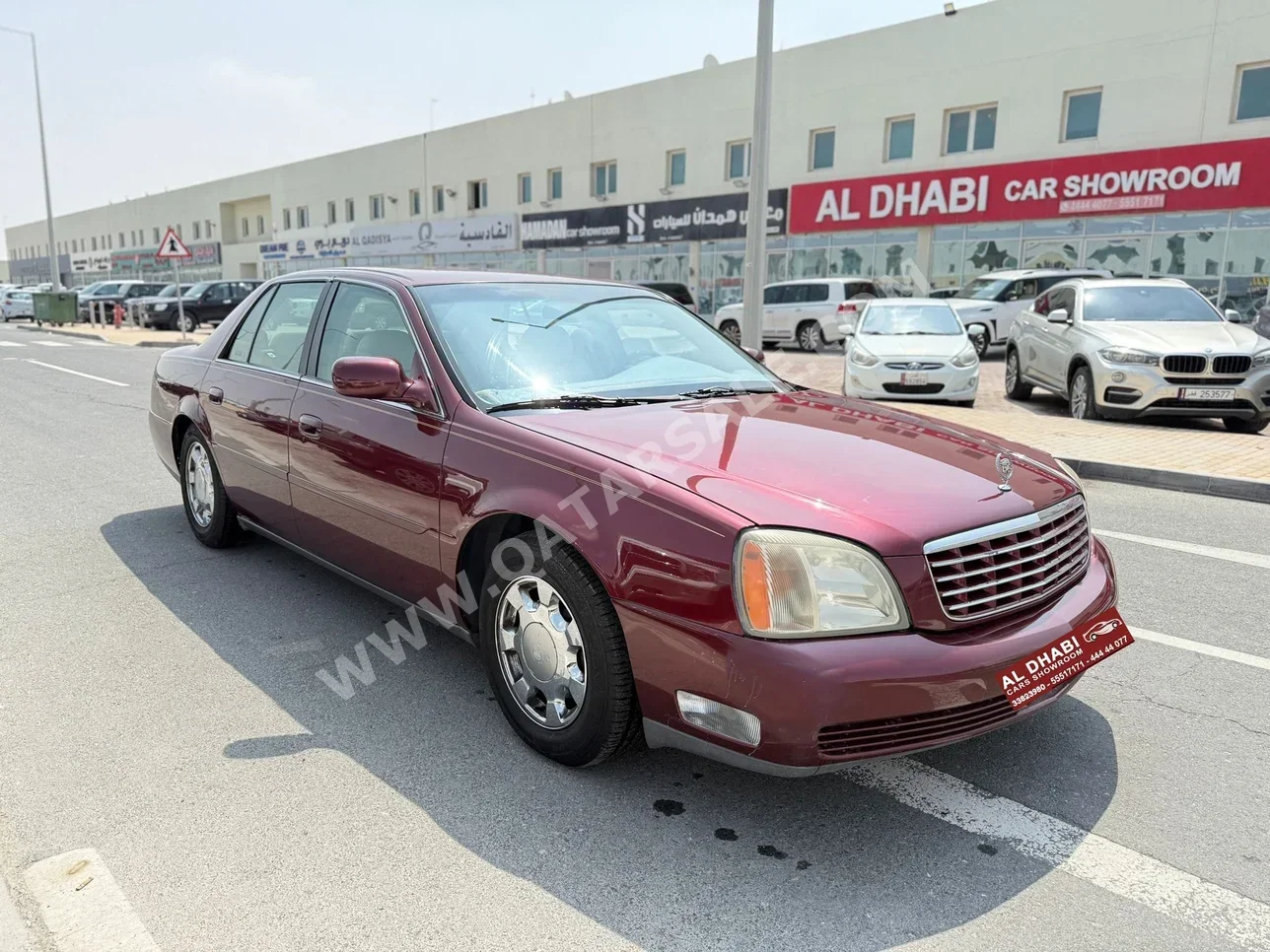 كاديلاك ديفيلي 2000 اوتوماتيك 43,000 كم 6 سلندر دفع خلفي سيدان أسود