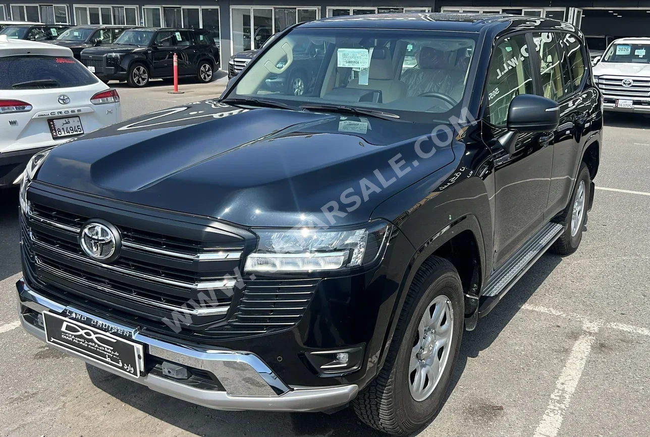تويوتا  لاند كروزر  جي اكس  2025  اوتوماتيك  12,000 كم  6 سلندر  دفع رباعي  اس يو في  أسود  تحت الضمان