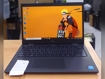 أجهزة الكمبيوتر المحمولة ديل  - لاتيتيود  - أسود  - ويندوز 10  - انتيل  - كور آي 7  -الذاكرة (رام): 8 جيجابابت