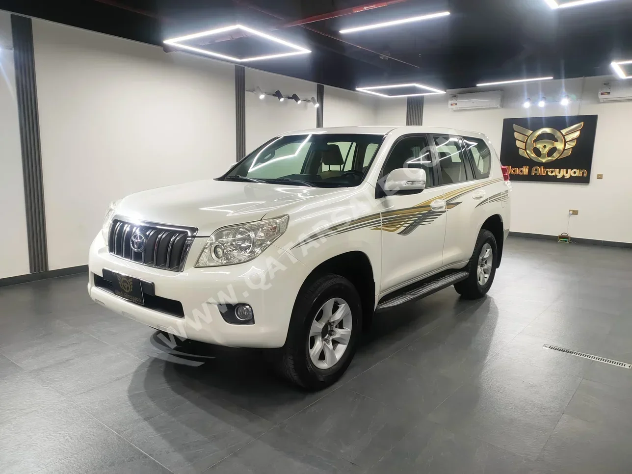 تويوتا برادو تي اكس ال 2011 اوتوماتيك 274,000 كم 6 سلندر دفع رباعي اس يو في أبيض