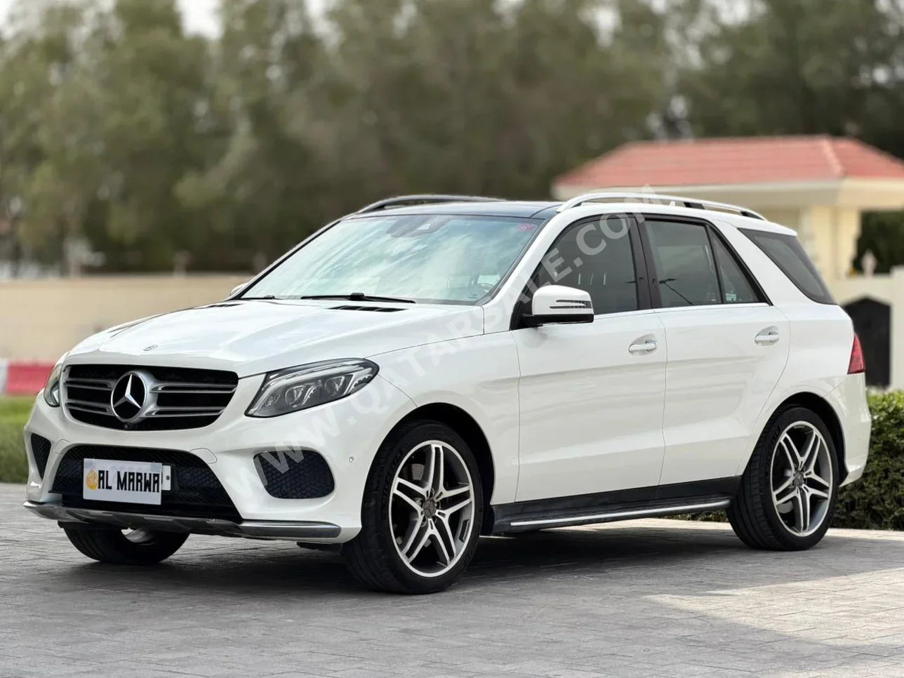 Mercedes-Benz GLE 400 2016 Automatic 55,000 Km 6 Cylinder Four Wheel Drive (4WD) SUV White