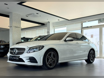 مرسيدس - بنز  سي - كلاس  200  2020  اوتوماتيك  70,000 كم  4 سلندر  دفع خلفي  سيدان  أبيض