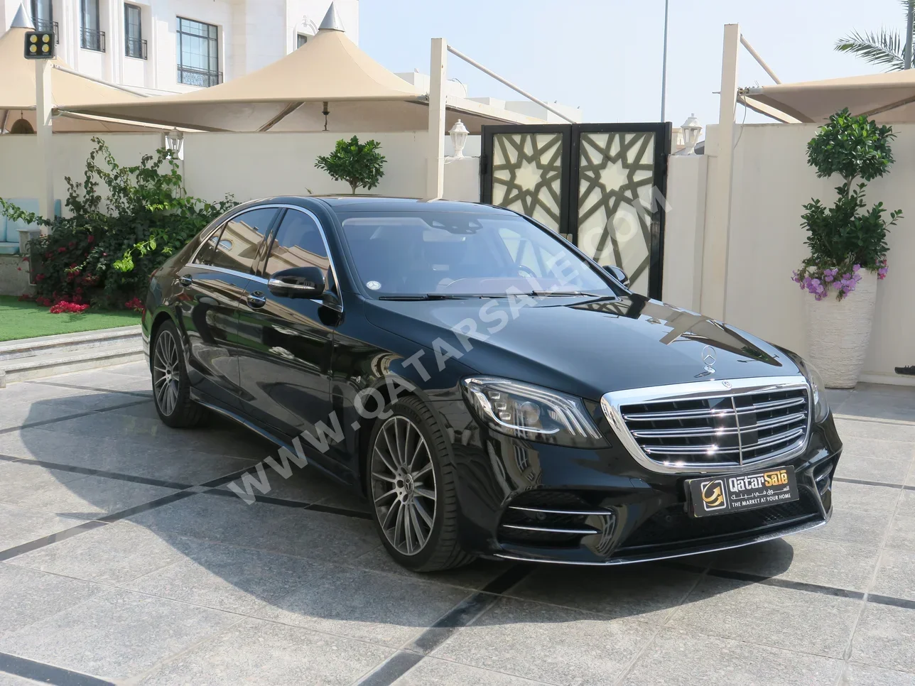 Mercedes-Benz  S-Class  560  2018  Automatic  65,000 Km  8 Cylinder  Four Wheel Drive (4WD)  Sedan  Black