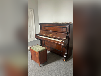 Piano Acoustic  Upright piano