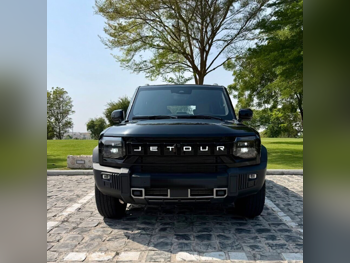 Jetour  T2  Luxury  2025  Automatic  35,000 Km  4 Cylinder  Four Wheel Drive (4WD)  SUV  Black  With Warranty