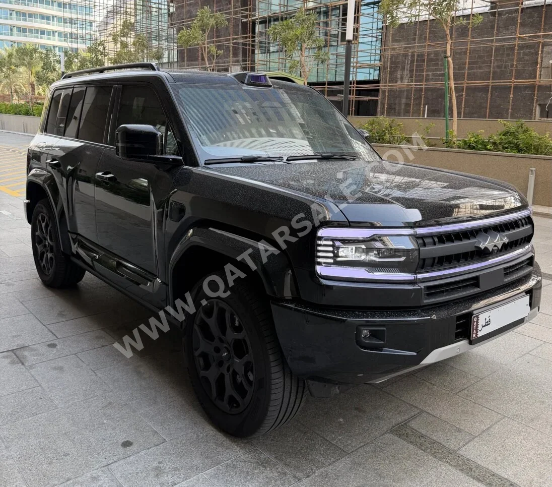 بي واي دي  ليوبيرد 5  الترا 5  2025  اوتوماتيك  1,938 كم  4 سلندر  دفع رباعي  اس يو في  أسود