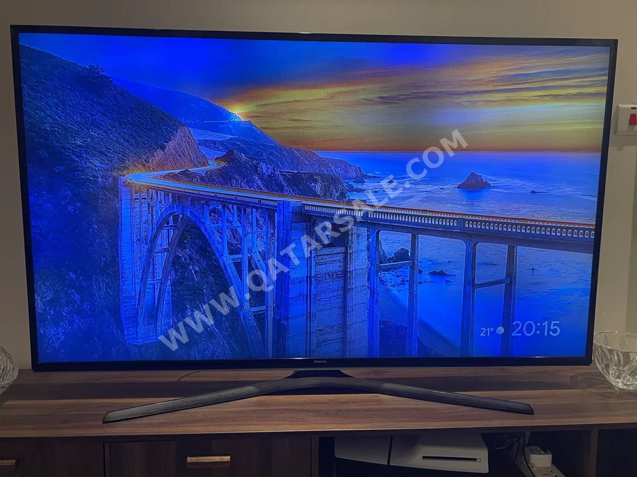 - سامسونغ - أسود