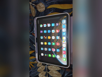 أبل  آي باد  (الجيل العاشر)  2024 -  128 جيجابايت - نظام الاتصال واي فاي فقط