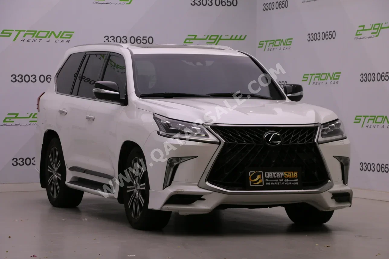 لكزس ال اكس 570 اس 2018 اوتوماتيك 320,000 كم 8 سلندر دفع رباعي اس يو في أبيض