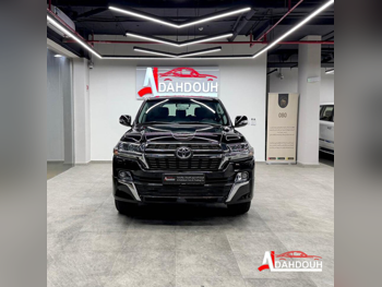 Toyota  Land Cruiser  GXR- Grand Touring  2021  Automatic  188,000 Km  8 Cylinder  Four Wheel Drive (4WD)  SUV  Black