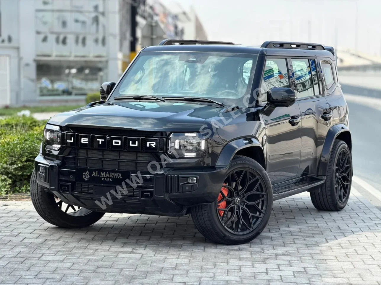 جيتور تي 2 لكجري 2025 اوتوماتيك 15,000 كم 4 سلندر دفع رباعي اس يو في أسود تحت الضمان