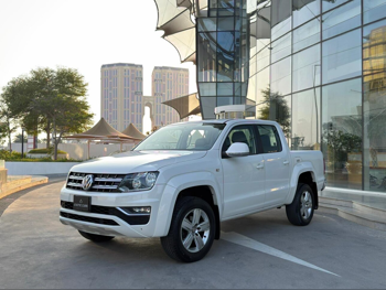 فوكس واغن  اماروك  2018  اوتوماتيك  58,000 كم  4 سلندر  دفع رباعي  بيكب  أبيض