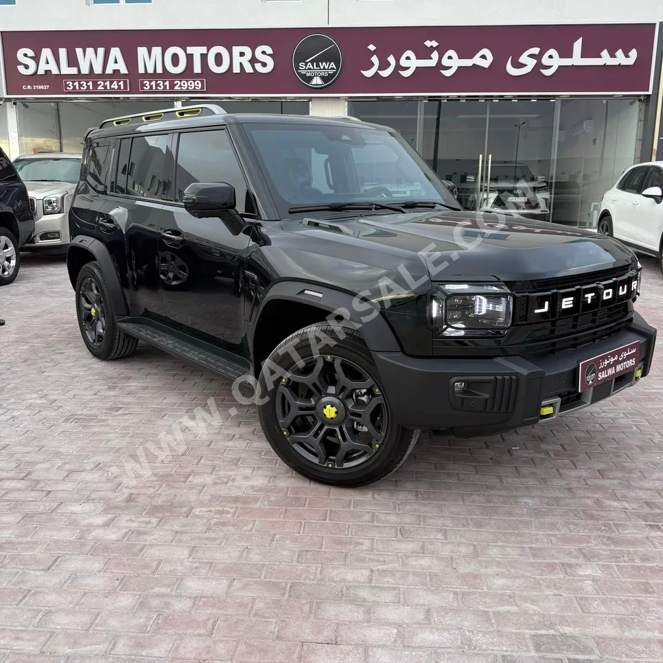 جيتور تي 2 لكجري 2026 اوتوماتيك 10,000 كم 4 سلندر دفع رباعي اس يو في أسود تحت الضمان