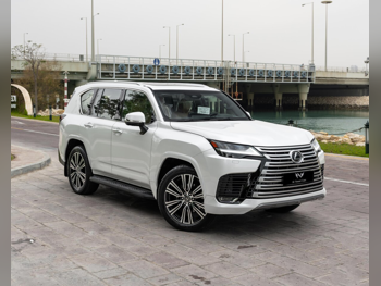 لكزس  ال اكس  600  2025  اوتوماتيك  12,000 كم  6 سلندر  دفع رباعي  اس يو في  أبيض  تحت الضمان