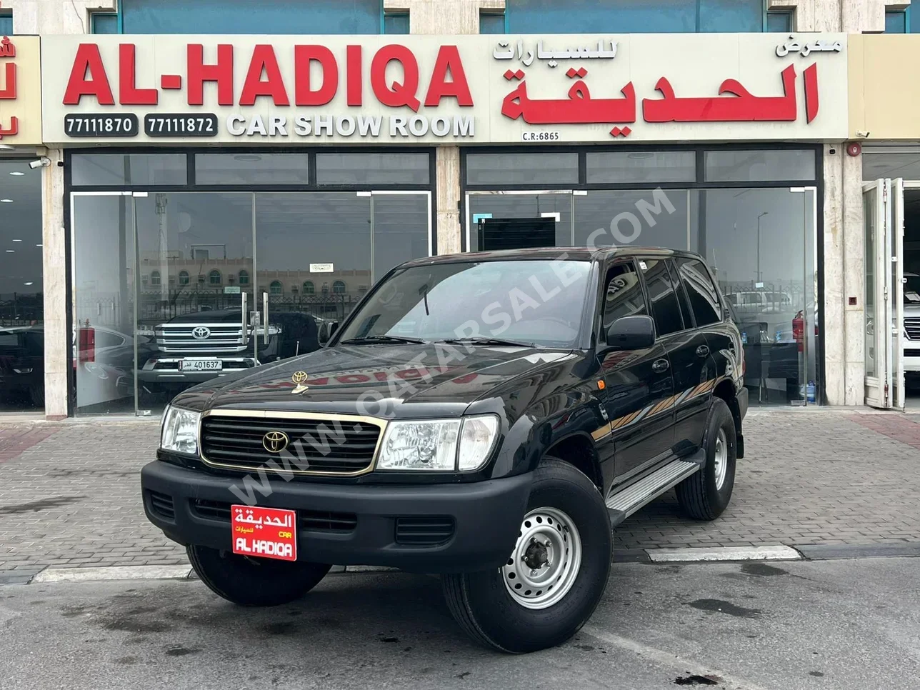 تويوتا  لاند كروزر  جي اكس ار  2000  عادي  600,000 كم  6 سلندر  دفع رباعي  اس يو في  أسود