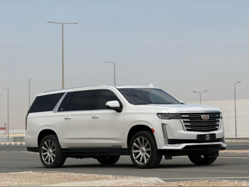 Cadillac  Escalade  600  2021  Automatic  126,000 Km  8 Cylinder  All Wheel Drive (AWD)  SUV  White