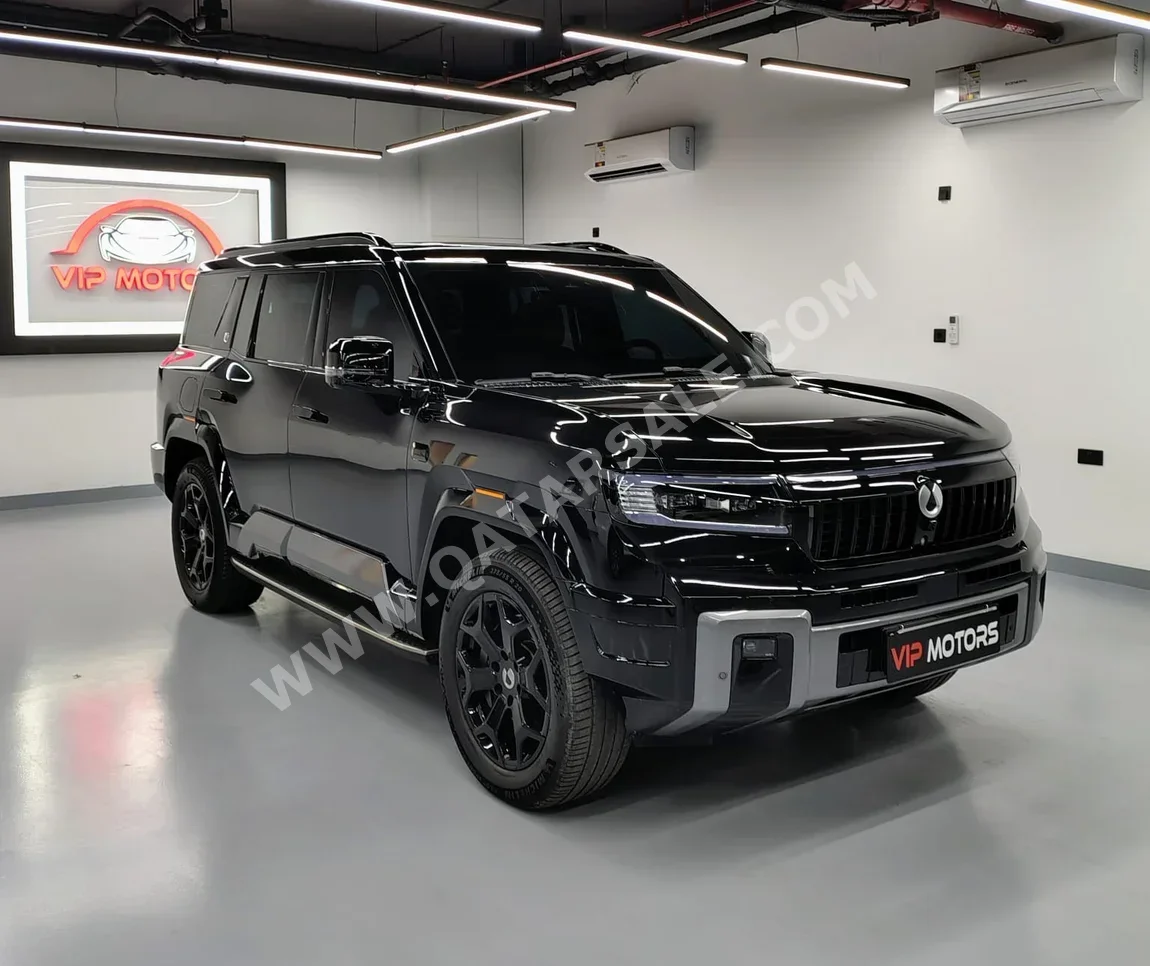 BYD  Denza  B8  2026  Automatic  4,000 Km  4 Cylinder  All Wheel Drive (AWD)  SUV  Black  With Warranty