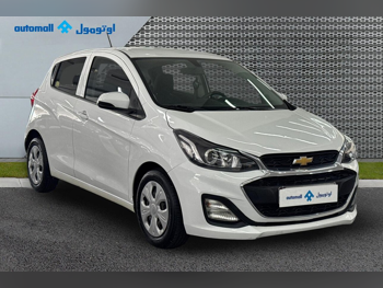 Chevrolet  Spark  2020  Automatic  82,320 Km  4 Cylinder  Front Wheel Drive (FWD)  Hatchback  White