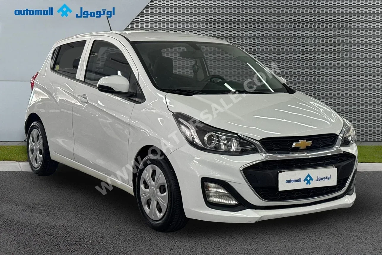 شفروليه سبارك 2020 اوتوماتيك 82,320 كم 4 سلندر سحب امامي هاتشباك أبيض