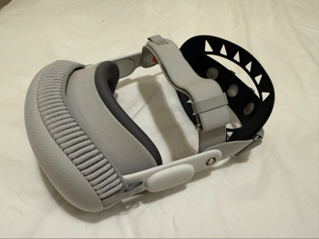 Apple  Vision Pro  - Mobile  Wireless