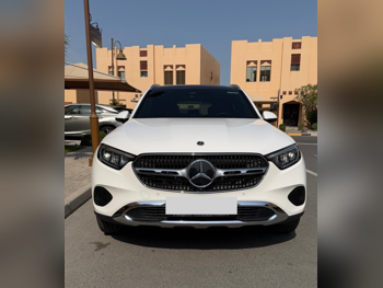 مرسيدس - بنز  جي ال سي  200  2023  اوتوماتيك  22,600 كم  4 سلندر  دفع رباعي  اس يو في  أبيض  تحت الضمان