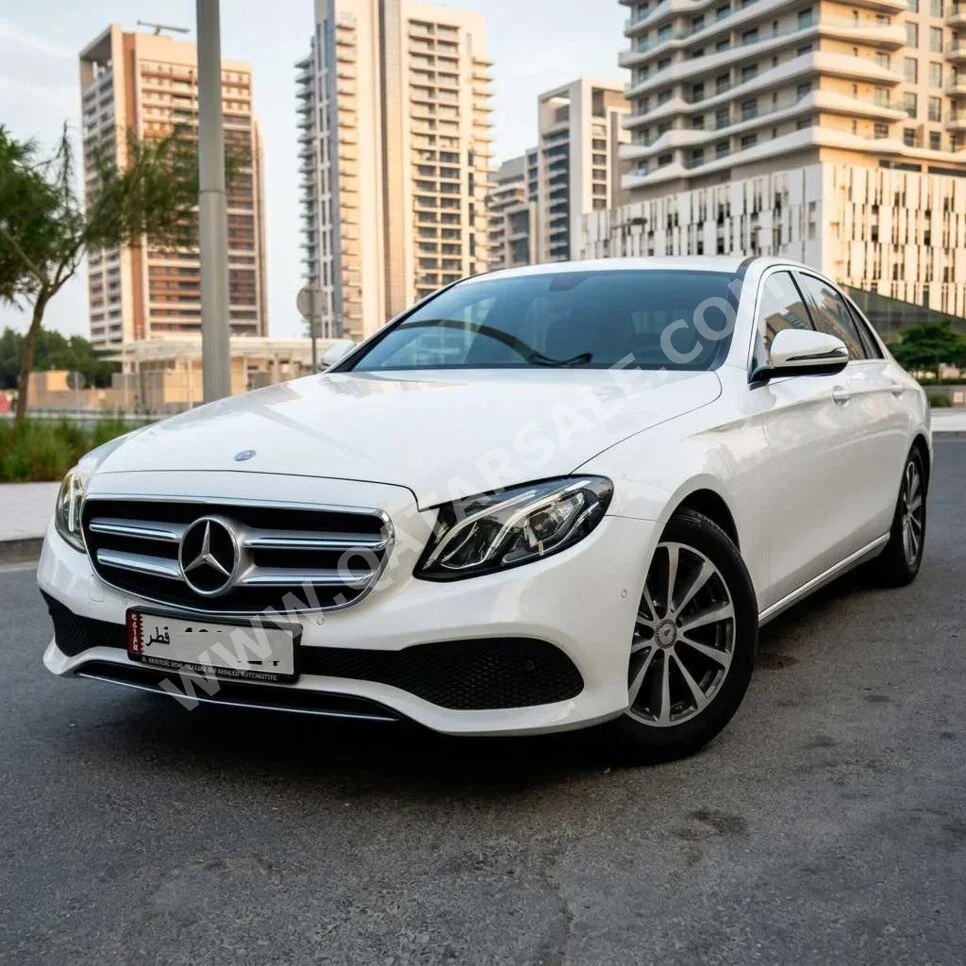 مرسيدس - بنز  اي - كلاس  200  2017  اوتوماتيك  84,000 كم  4 سلندر  دفع خلفي  سيدان  أبيض