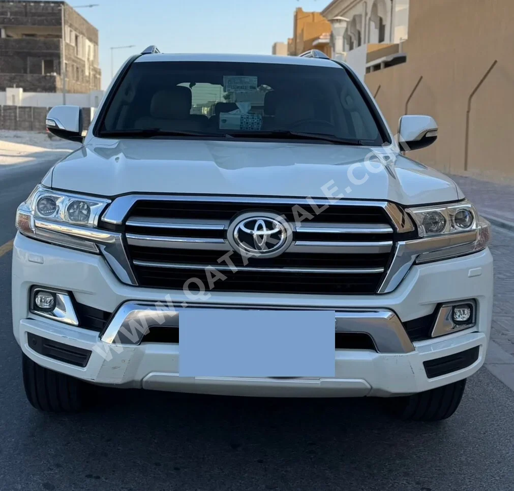 Toyota  Land Cruiser  GXR  2020  Automatic  148,000 Km  8 Cylinder  Four Wheel Drive (4WD)  SUV  Pearl