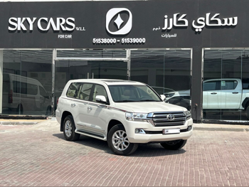 تويوتا  لاند كروزر  جي اكس ار  2021  اوتوماتيك  50,000 كم  6 سلندر  دفع رباعي  اس يو في  أبيض