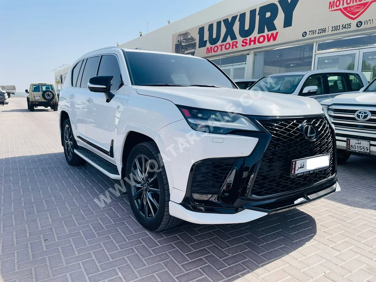لكزس ال اكس 600 اف سبورت 2022 اوتوماتيك 128,000 كم 6 سلندر دفع رباعي اس يو في أبيض