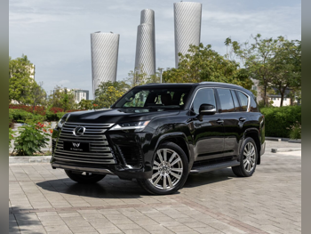 لكزس  ال اكس  600 في اي بي  2023  اوتوماتيك  44,000 كم  6 سلندر  دفع رباعي  اس يو في  أسود  تحت الضمان