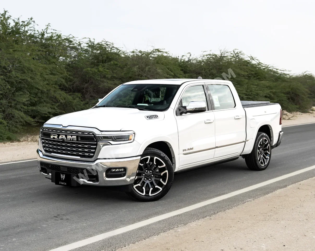 دودج  رام  لميتد  2025  اوتوماتيك  0 كم  8 سلندر  دفع رباعي  بيكب  أبيض  تحت الضمان