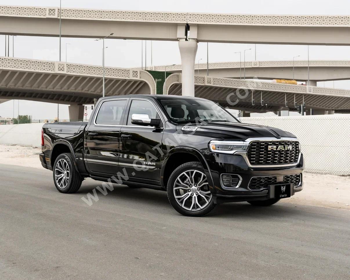 Dodge  Ram  Tungsten  2025  Automatic  0 Km  8 Cylinder  Four Wheel Drive (4WD)  Pick Up  Black  With Warranty