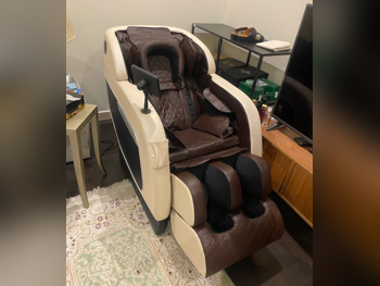 كرسي التدليك بيست مساج  متعدد الألوان  الصين  M8  كل الجسم  رباعي الأبعاد