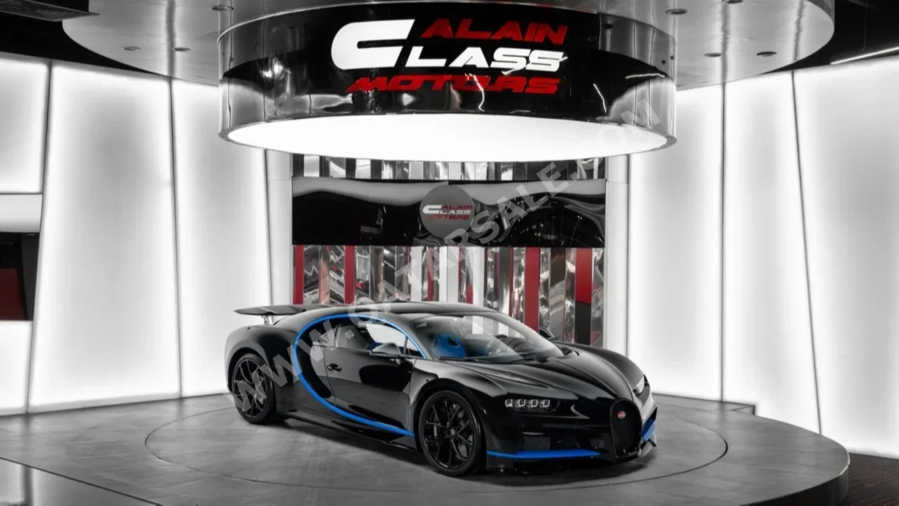 Bugatti Chiron 2018 Automatic 2,482 Km 16 Cylinder All Wheel Drive (AWD) Coupe / Sport Black and Blue