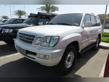 Lexus  LX  470  2005  Automatic  400,000 Km  8 Cylinder  Four Wheel Drive (4WD)  SUV  White