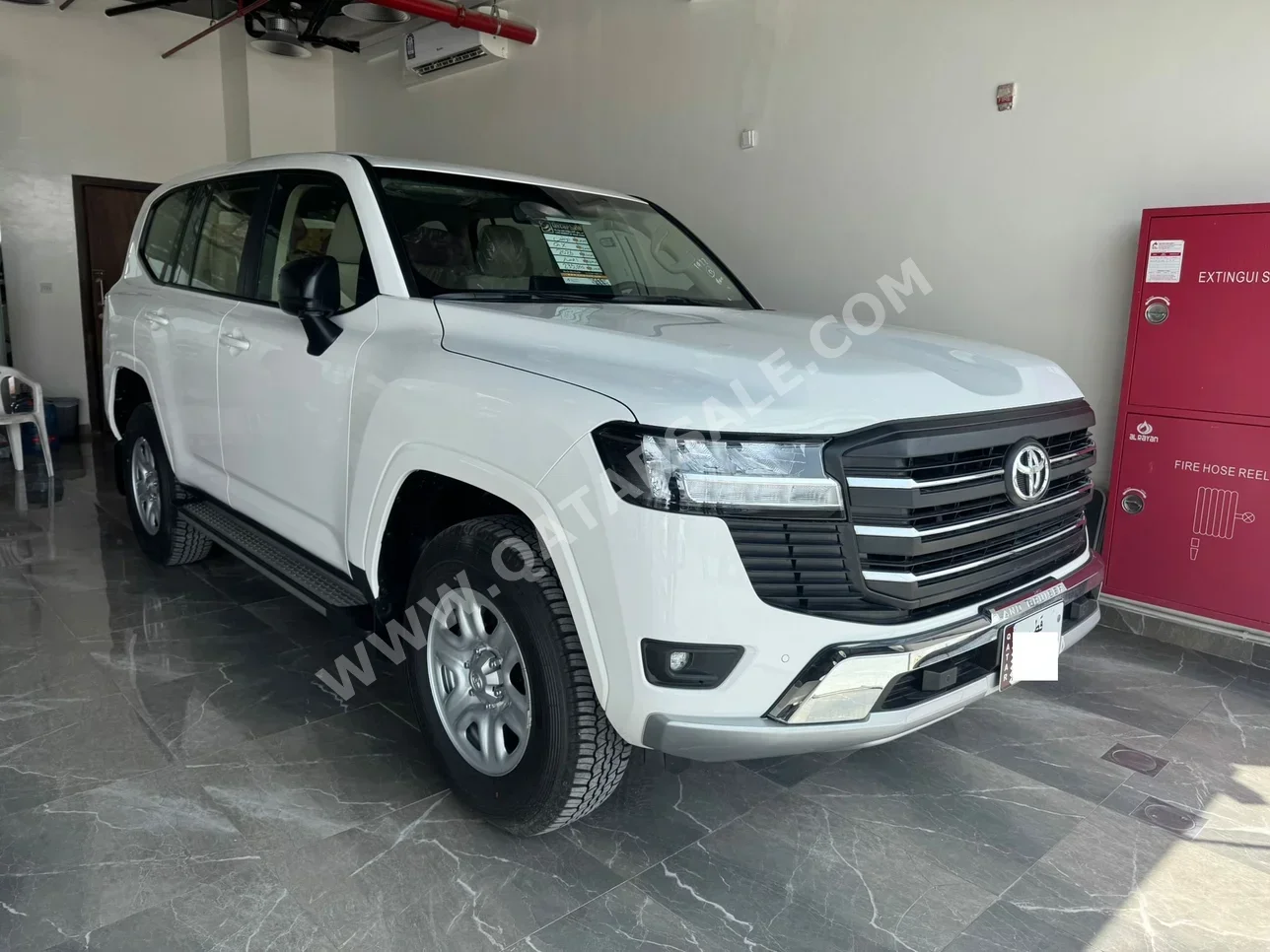 تويوتا  لاند كروزر  جي اكس  2026  اوتوماتيك  0 كم  6 سلندر  دفع رباعي  اس يو في  أبيض  تحت الضمان