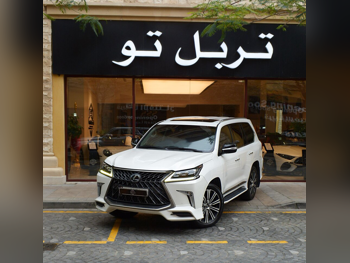 Lexus  LX  570 S  2016  Automatic  391,950 Km  8 Cylinder  Four Wheel Drive (4WD)  SUV  White