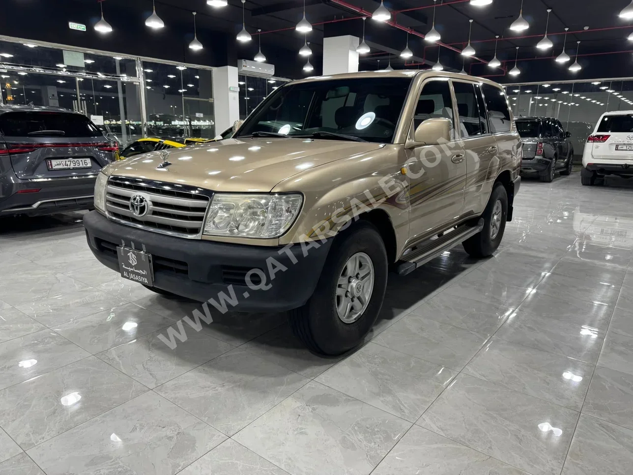 تويوتا  لاند كروزر  جي اكس ار  2007  عادي  300,000 كم  6 سلندر  دفع رباعي  اس يو في  ذهبي