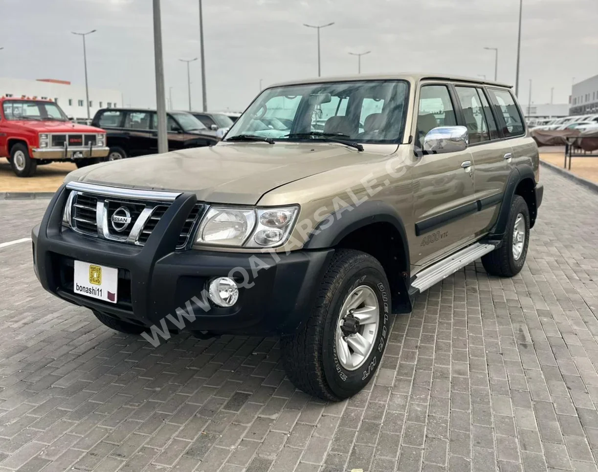 Nissan  Patrol  GL  2002  Manual  241,222 Km  6 Cylinder  Four Wheel Drive (4WD)  SUV  Gold