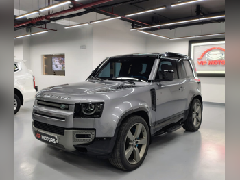 لاند روفر  ديفيندر  90 اتش اس اي  2022  اوتوماتيك  68,000 كم  6 سلندر  دفع رباعي  اس يو في  فضي