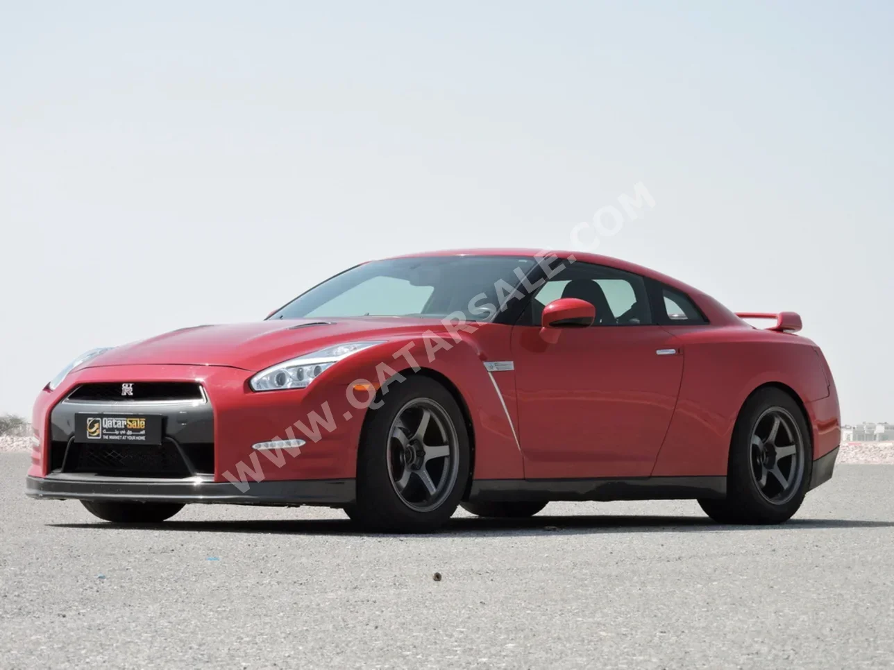 Nissan  GT-R  2009  Automatic  130,000 Km  6 Cylinder  Rear Wheel Drive (RWD)  Coupe / Sport  Red