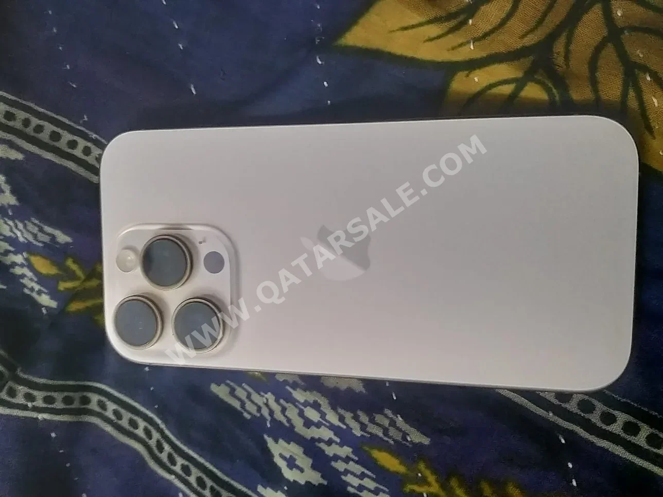 هواتف نقالة ابل - ايفون 16 - برو - ذهبي - 128 جيجابايت